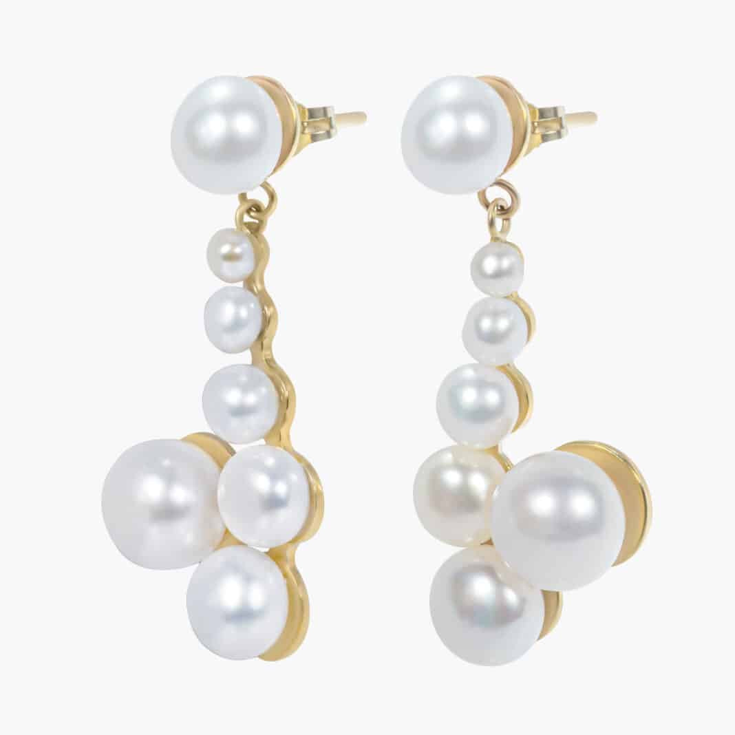 pearls in gold
