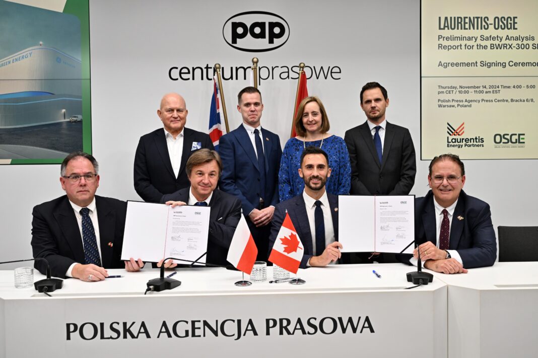 Back row, from left, are Jacek Drozd, Vice President of the Management Board, OSGE; Bradley Greenland, Director, New Nuclear, Laurentis; Ambassador Catherine Godin, Embassy of Canada to Poland; and Bartosz Fijałkowski, Vice President of the Management Board, OSGE. Front row, from left, are Michael Hare, Managing Director, Europe, Laurentis; Rafał Kasprów, CEO, OSGE; Stephen Lecce, Ontario’s Minister of Energy and Electrification; and Rudy Cuzzetto, Parliamentary Assistant to the Minister of Energy and Electrification.