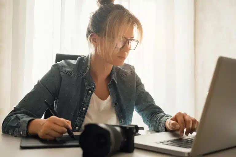 The Benefits and Challenges of Hybrid Work