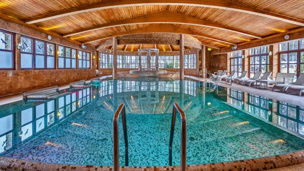 The Swimming Pool in Manor House
